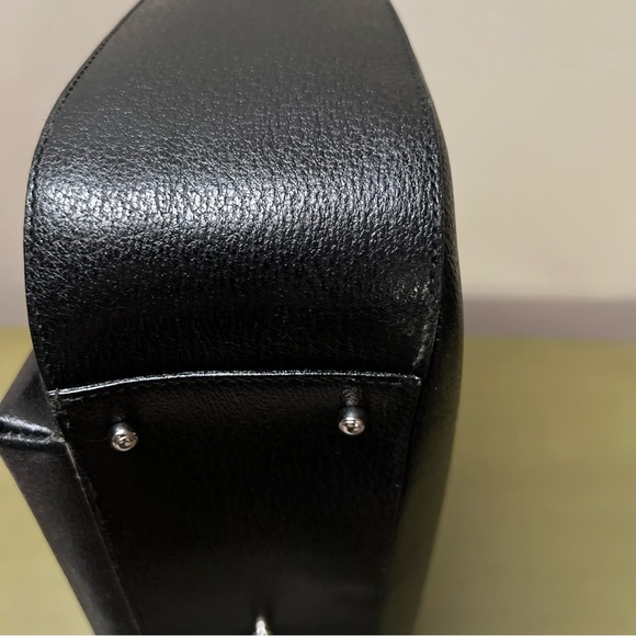 Gucci Large Leather Attache’ Laptop Tote Sleek Design w/ Metal Ring Handles. - Picture 15 of 15